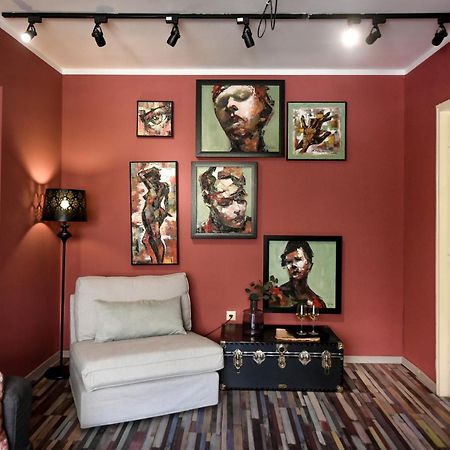 Downtown Oasis: Central Apartments With Cozy Charm Bükreş Dış mekan fotoğraf