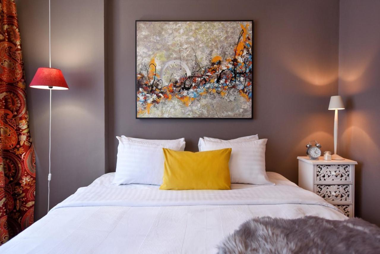 Downtown Oasis: Central Apartments With Cozy Charm Bükreş Dış mekan fotoğraf
