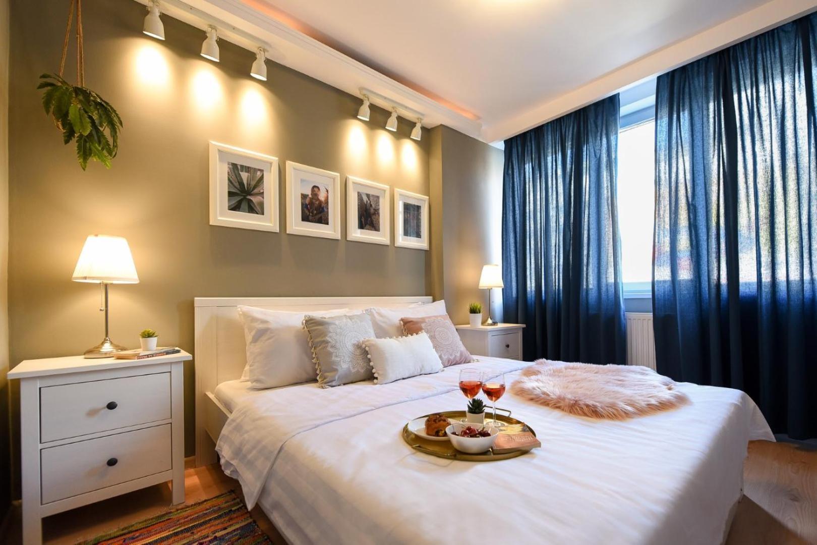 Downtown Oasis: Central Apartments With Cozy Charm Bükreş Dış mekan fotoğraf