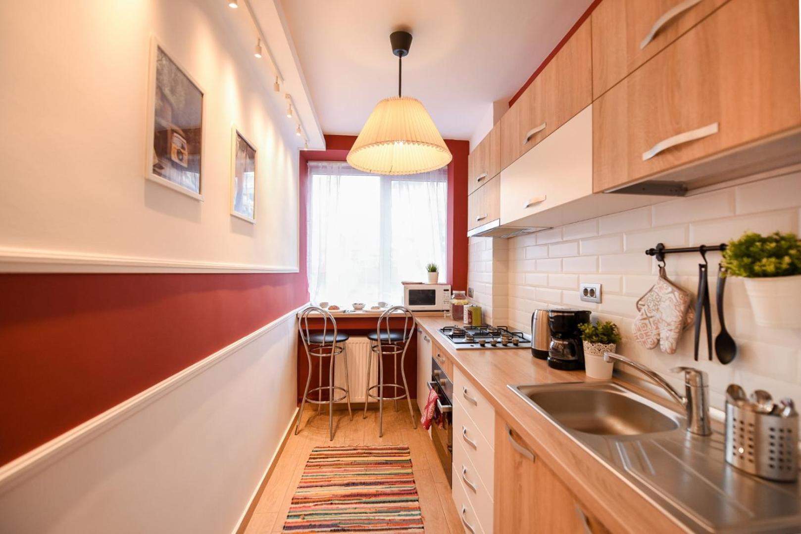 Downtown Oasis: Central Apartments With Cozy Charm Bükreş Oda fotoğraf
